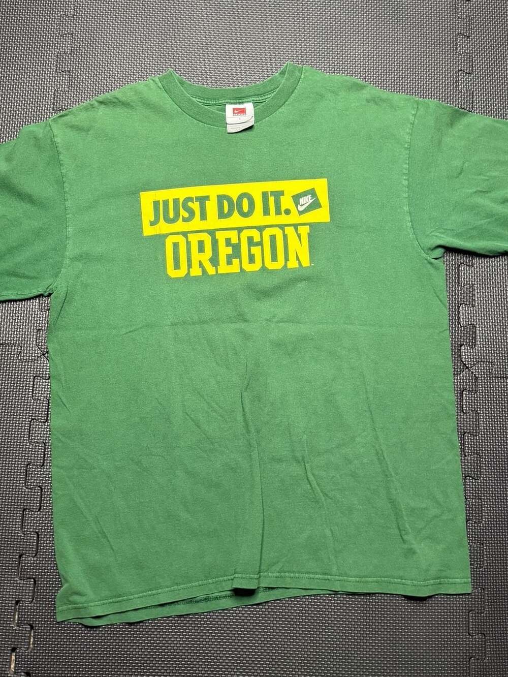 Vintage Nike Team Oregon Ducks Just Do It Green T-Shirt Large